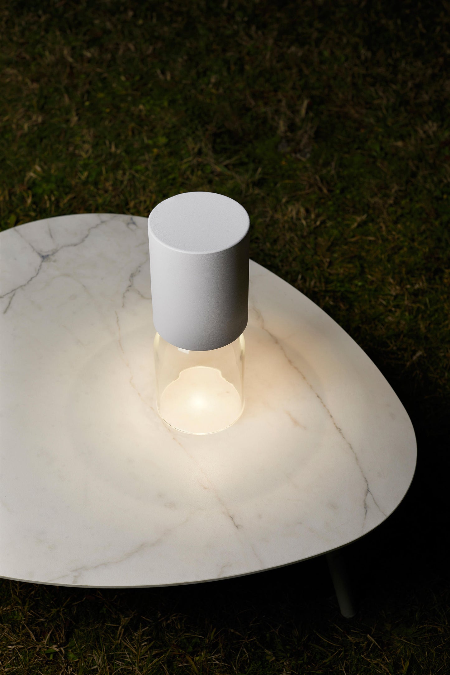 Nui Mini Wireless Table, White Shade, LED, Touch Dim, IP54