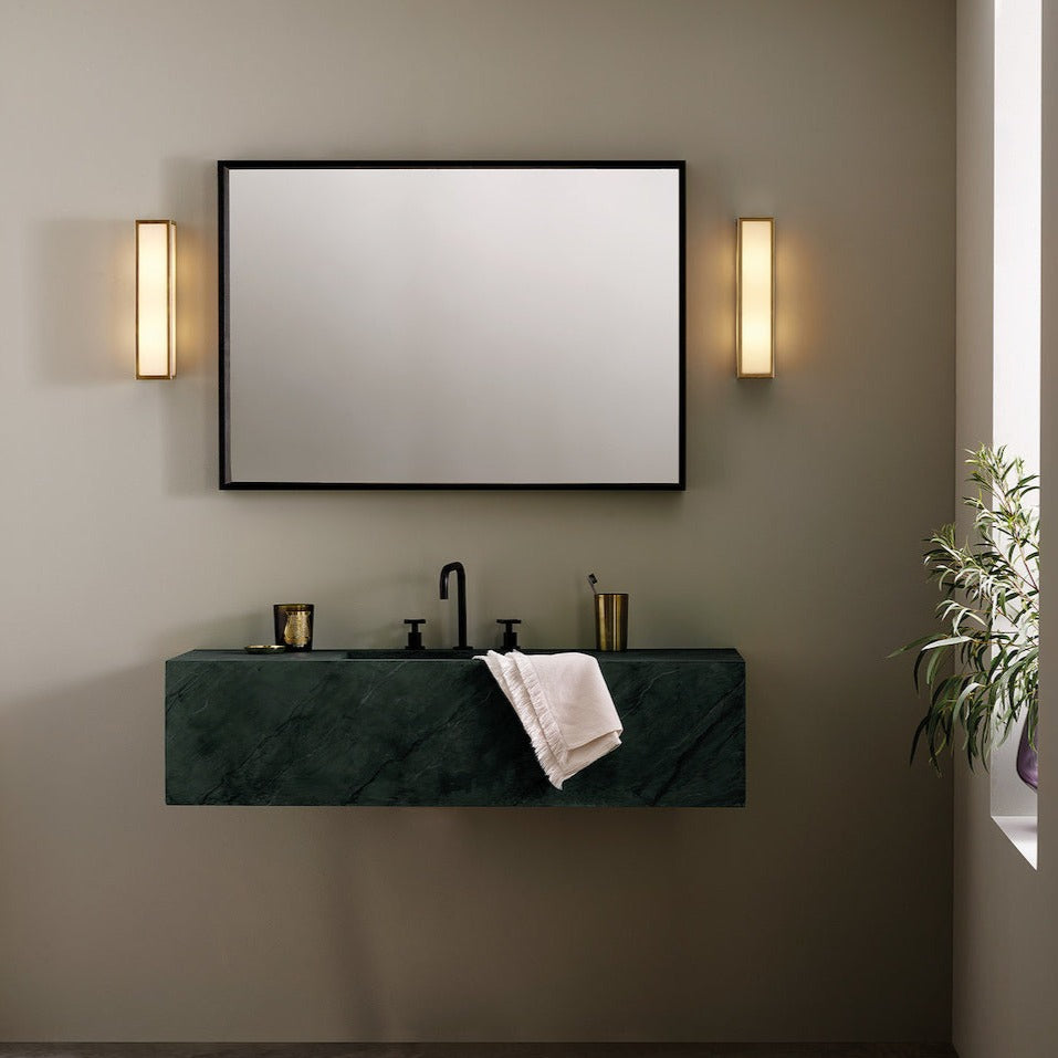 Salerno Wall Light, Natural Brass, E14, IP44