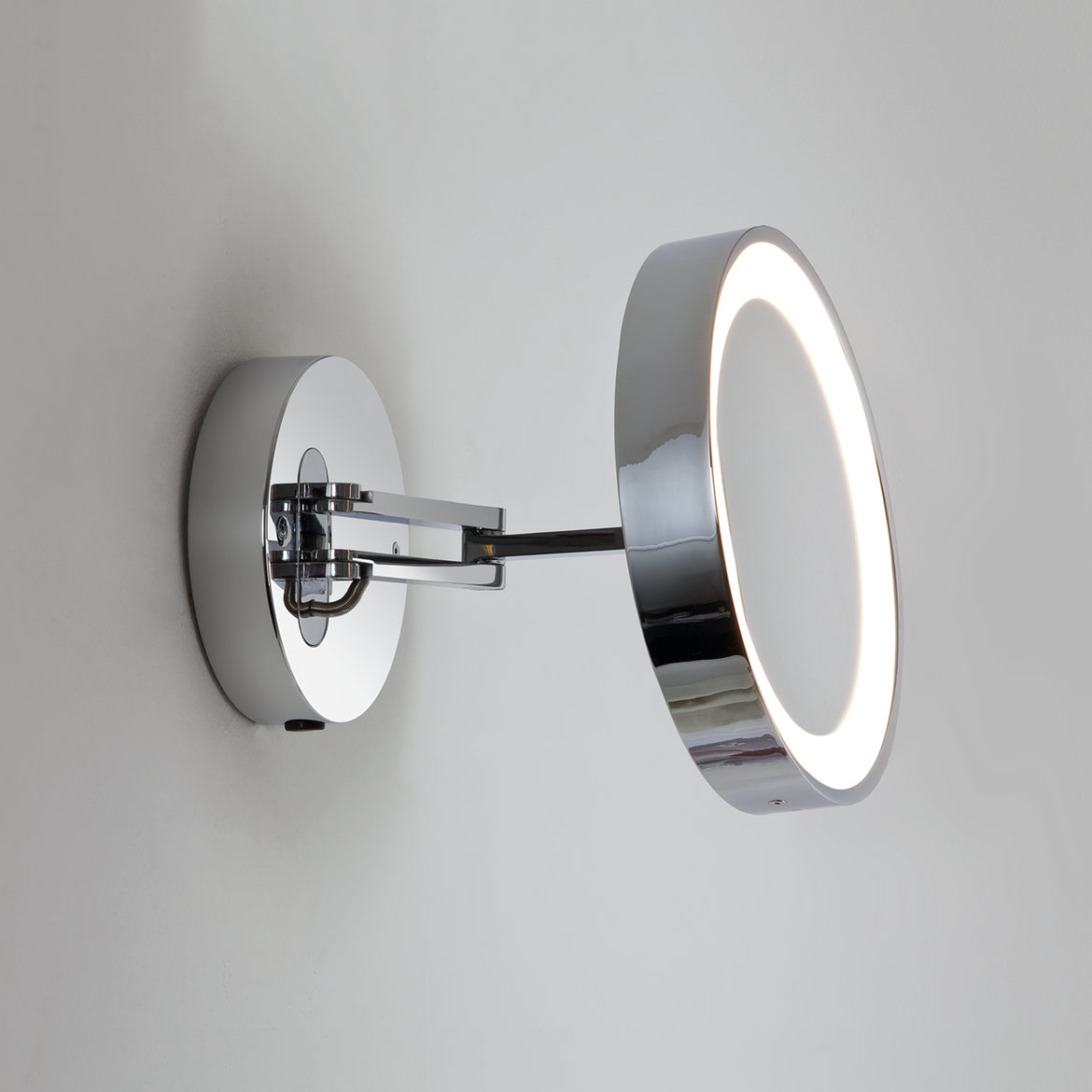 Catena Wall Light with Mirror, Chrome, LED, NO DIM, IP44