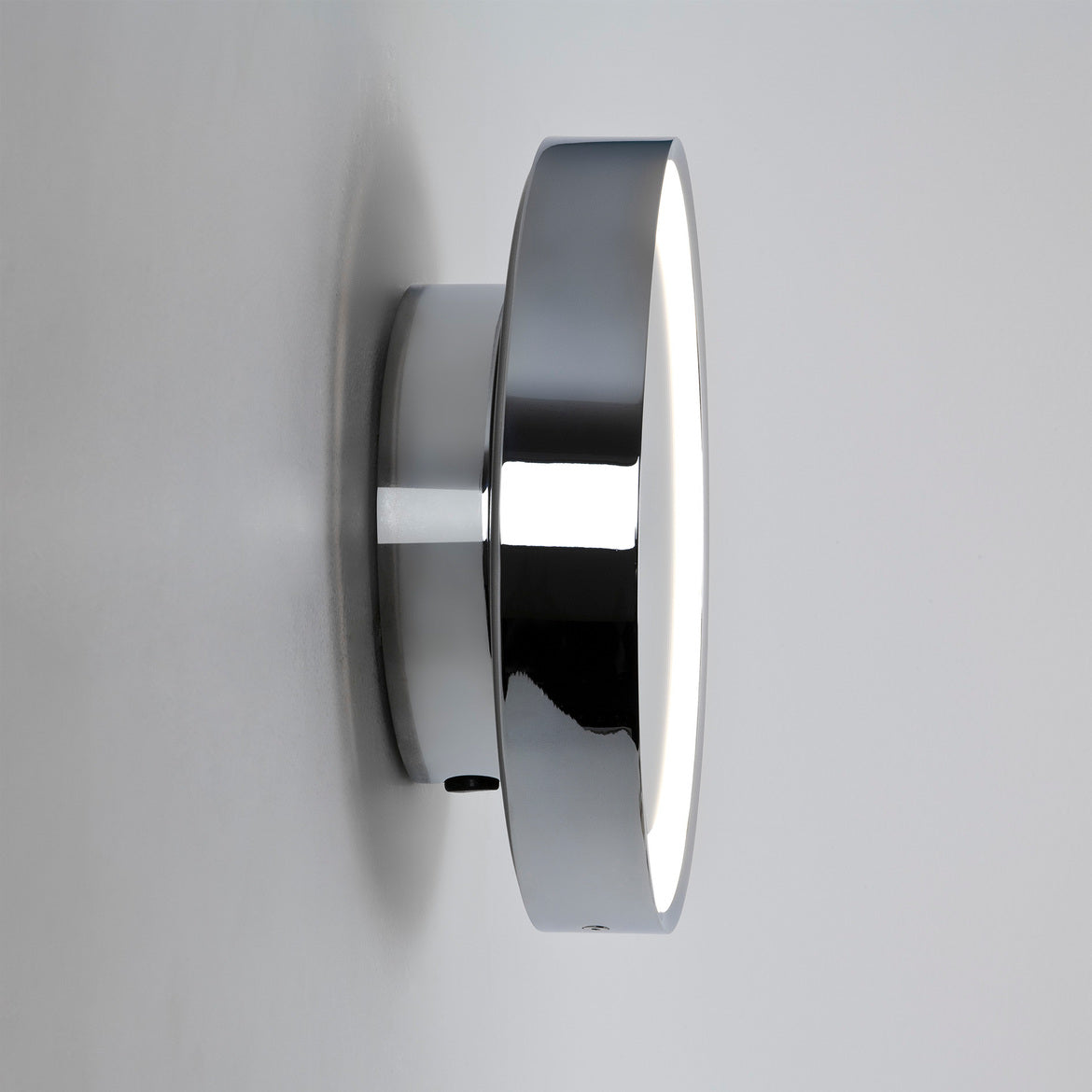 Catena Wall Light with Mirror, Chrome, LED, NO DIM, IP44