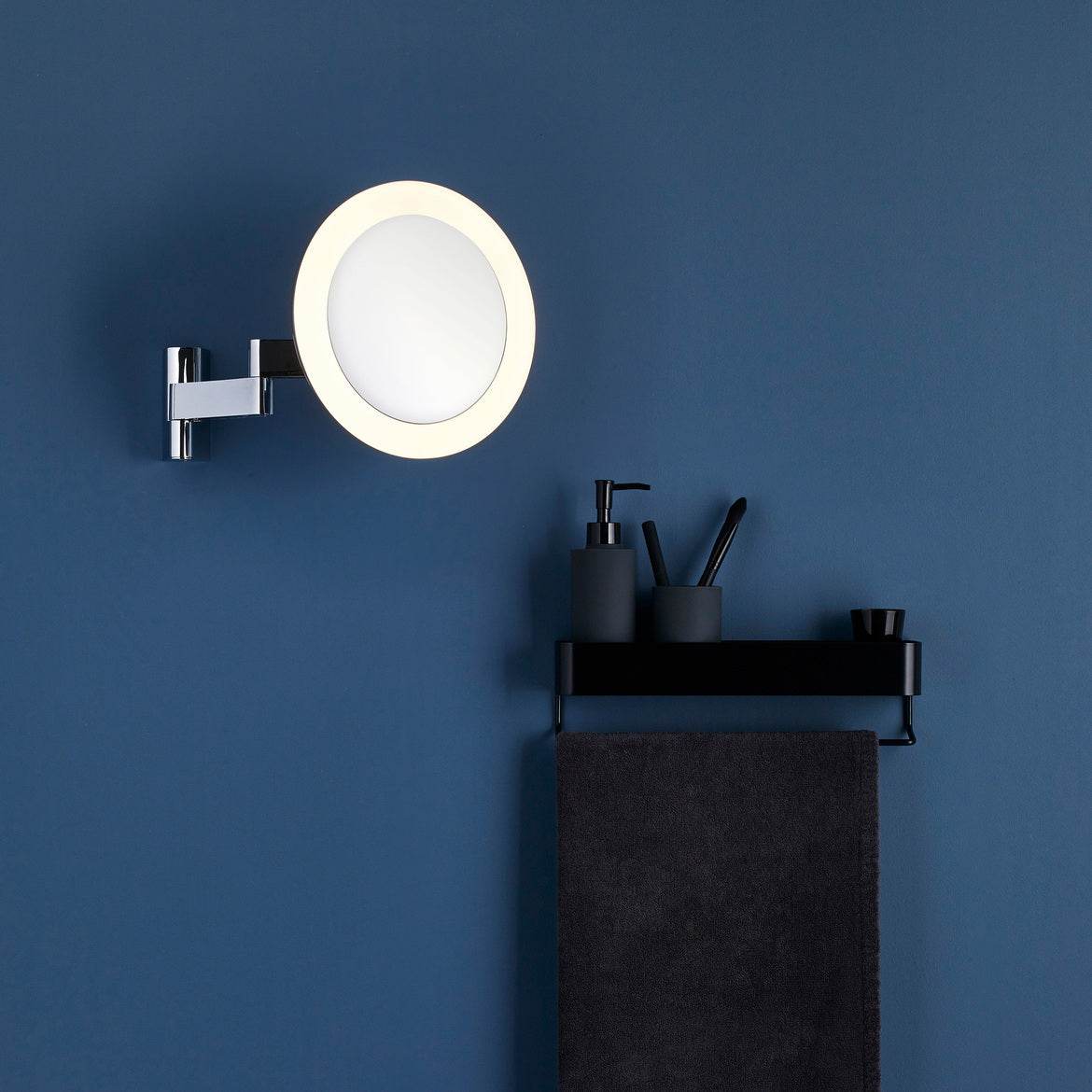 Niimi Wall Light with Mirror, Chrome, LED, NO DIM, IP44