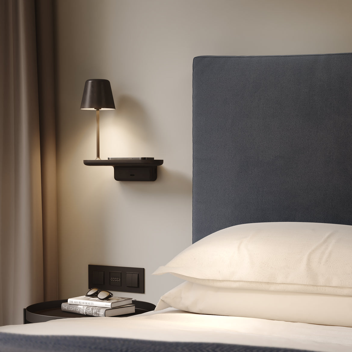 Ito Wall Light with Charging Dock, G9, IP20