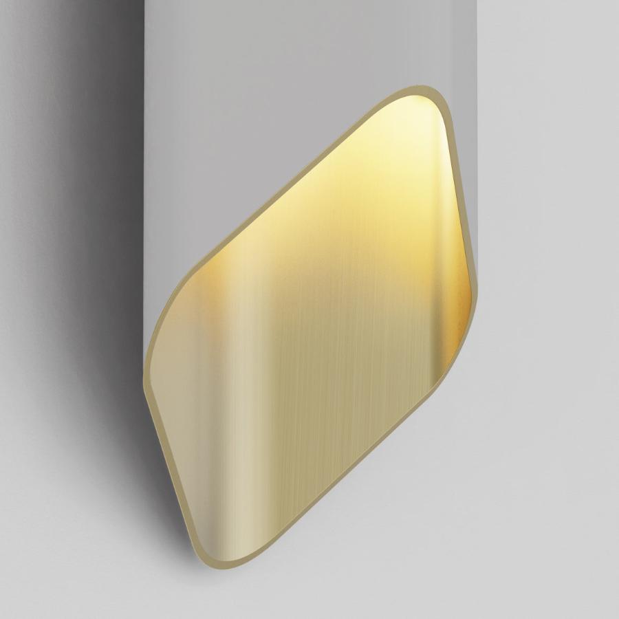 Ako Wall Light, White and Gold, LED, Phase Dim, IP20