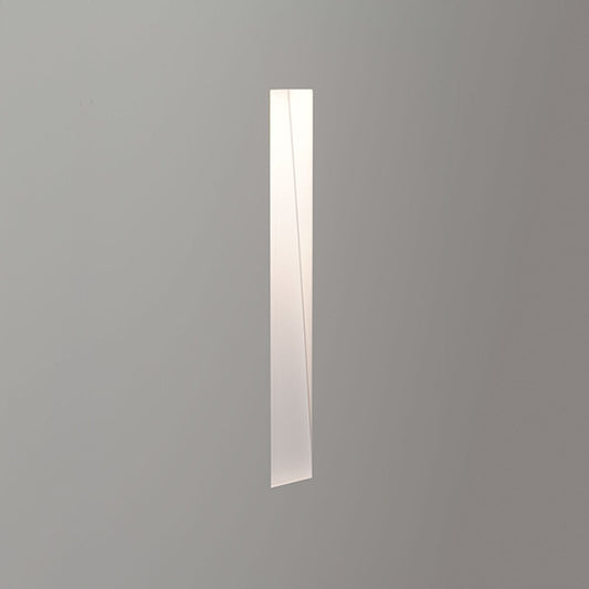 Astro Borgo step light vertical 200 lit on grey wall