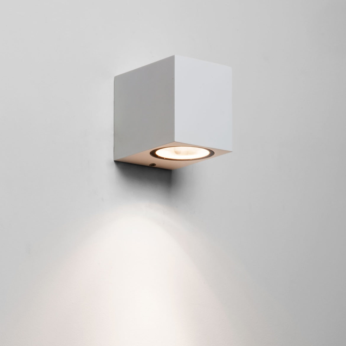 Chios 80, Wall Light, Textured White, GU10, IP44