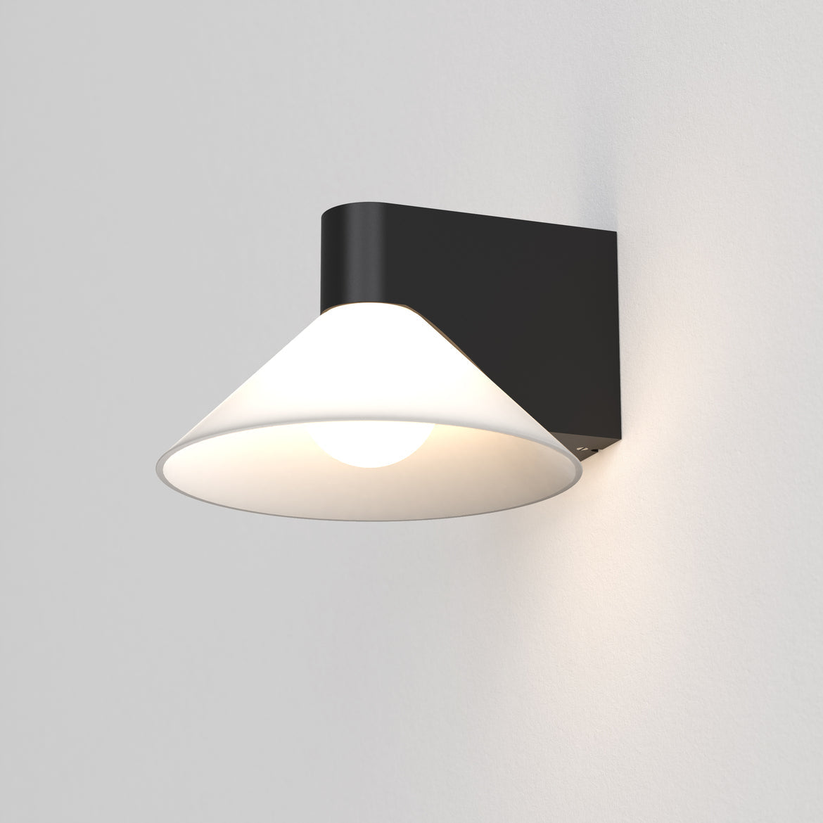 Conic Wall Light, Black, G9, IP44