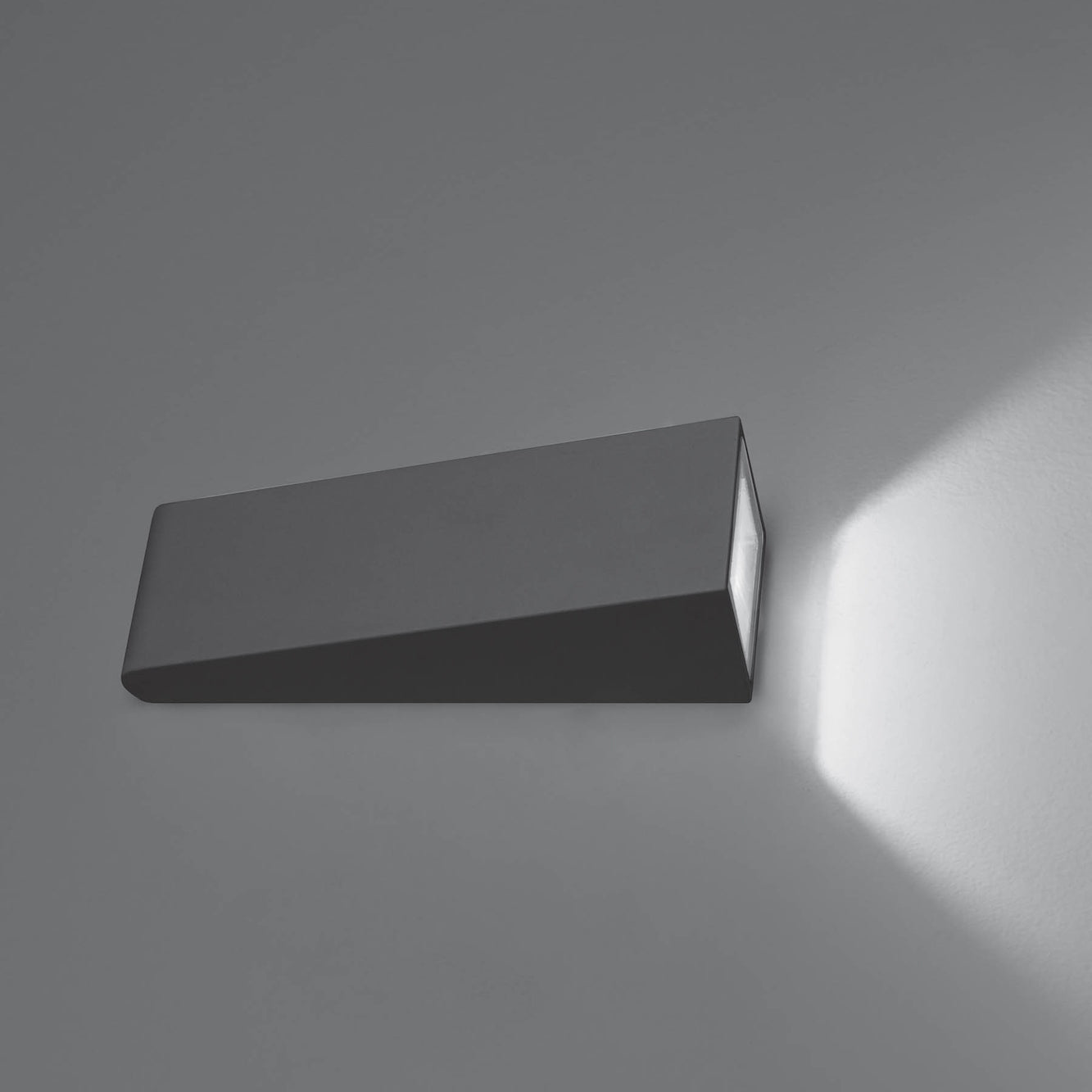 Cuneo Wall or Ground Light, Small, Anthracite, LED, On/Off, IP65