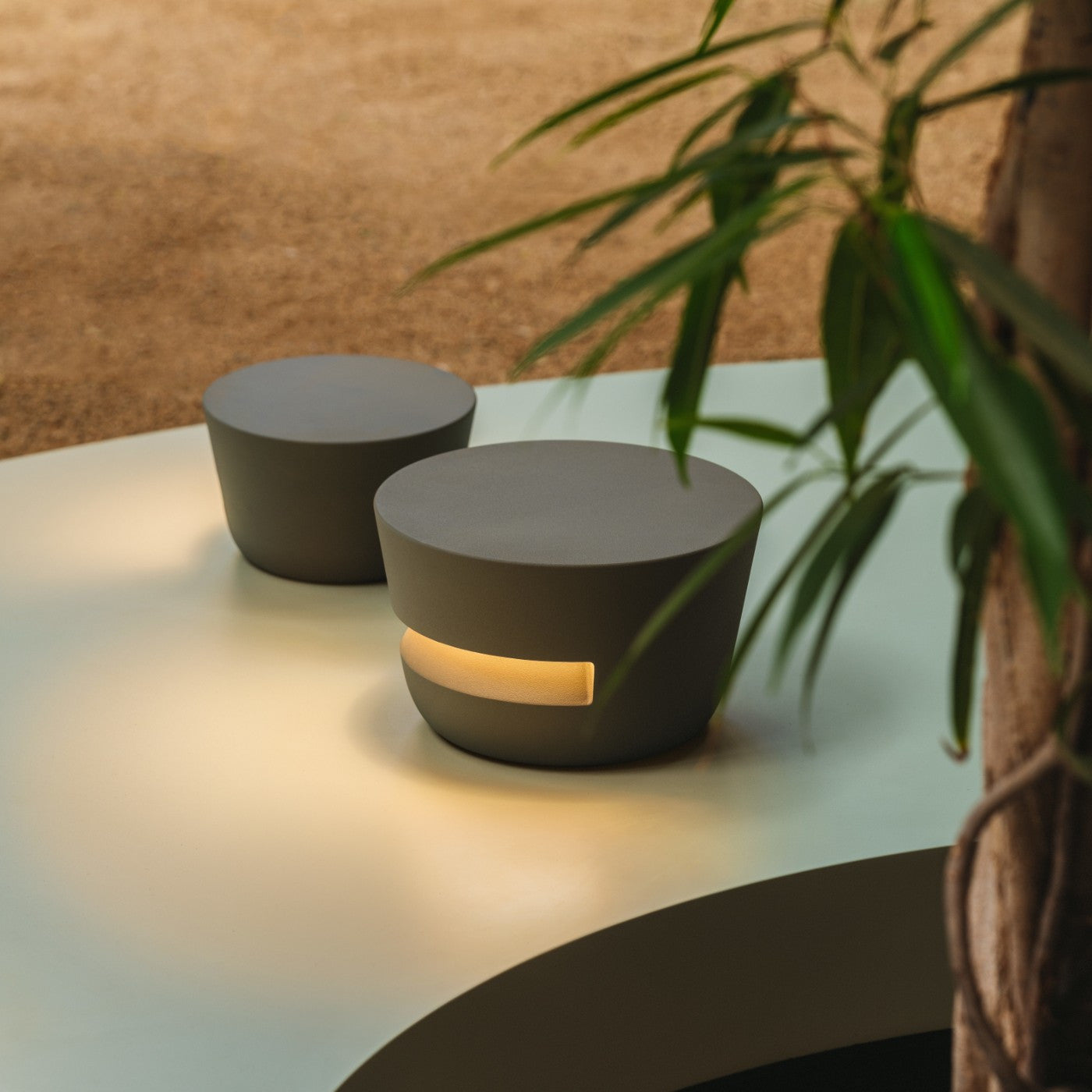 Dots Bollard, Small, Halo, Beige, LED, IP65