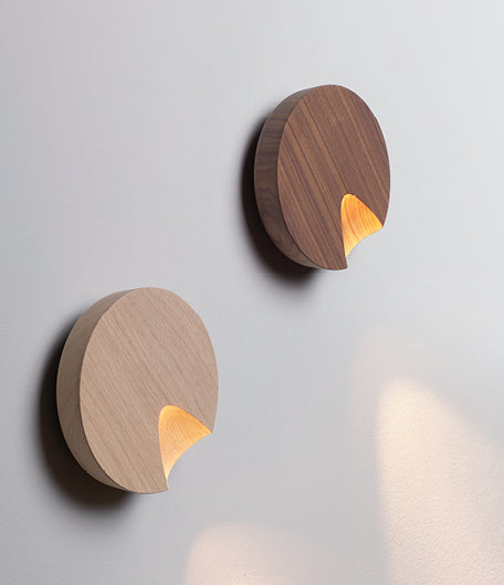 Dots Wall, Reading, Adjustable, Terracotta Red, 5.75W, LED, Thumbswitch or Dim