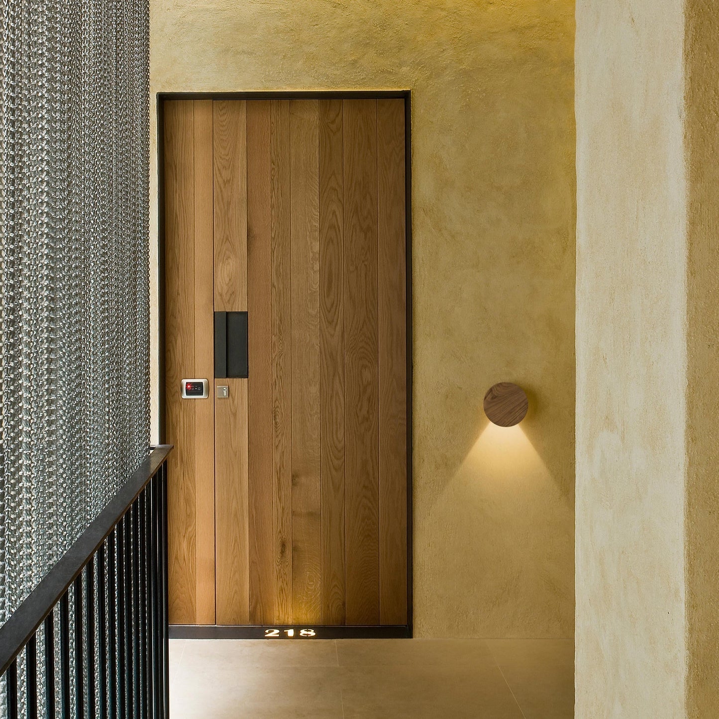Dots Wall, Directional, Adjustable, Wood American Oak, 5.75W, LED, Dim