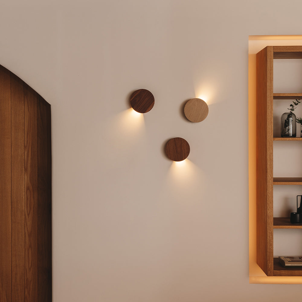 Dots Wall, Directional, Adjustable, Wood American Oak, 5.75W, LED, Dim