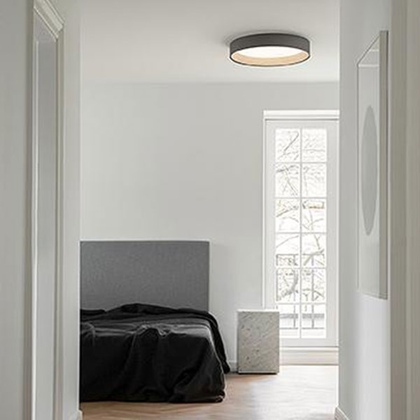 Duo Ceiling, Round Flat Small, 47.5 cm ø, Graphite with Wood Interior, 26.5W, LED, Dim