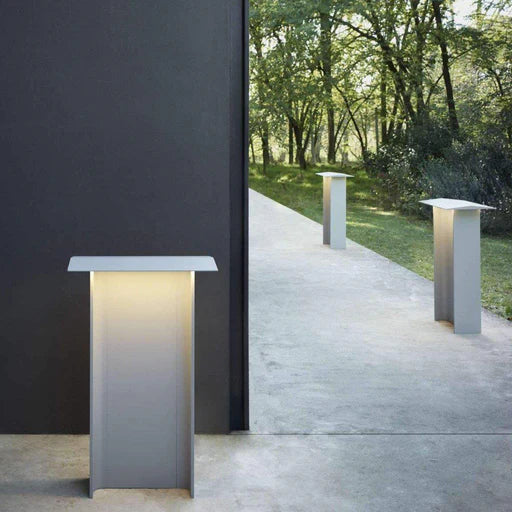 Fienile Bollard, Tall, Light Grey, LED, 19W, DALI Dim or On/Off, IP65