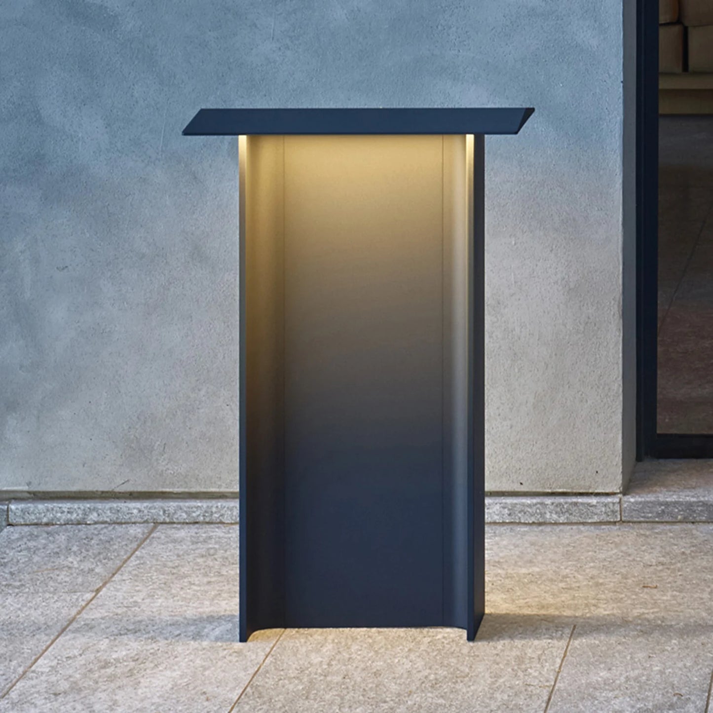 Fienile Bollard, Tall, Light Grey, LED, 19W, DALI Dim or On/Off, IP65
