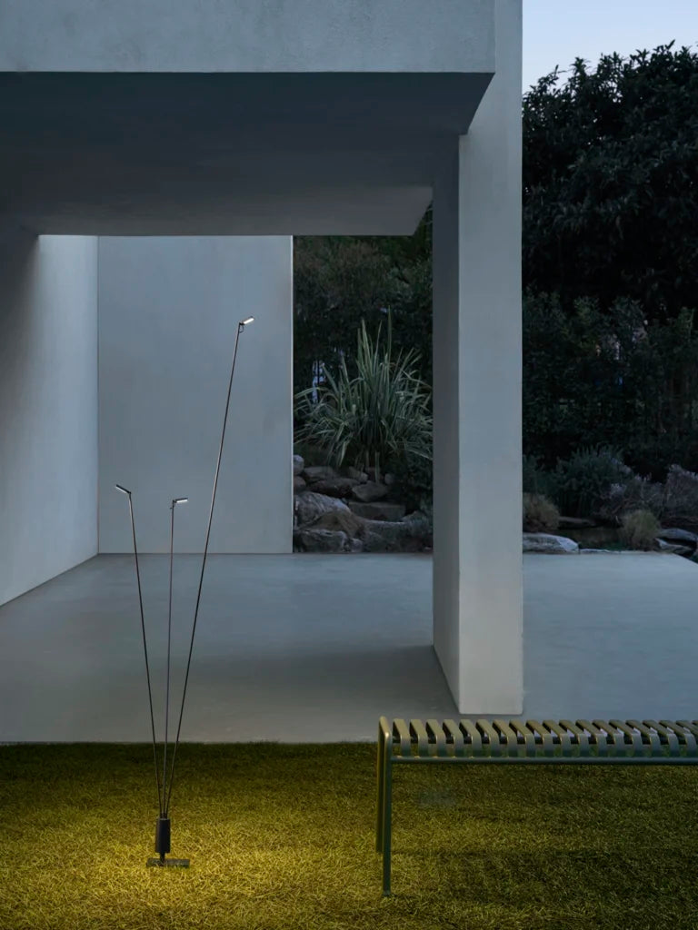Flia Floor, Single, 120 cm H, LED, 2.5W, DALI Dim or On/Off, IP65