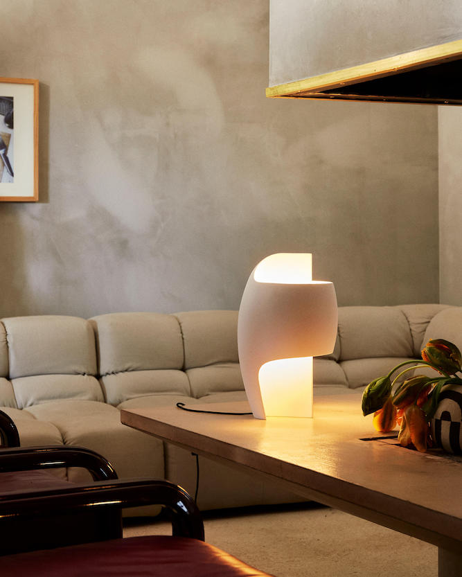 LampeB Table Lamp, White Plaster, LED, On/Off, IP20