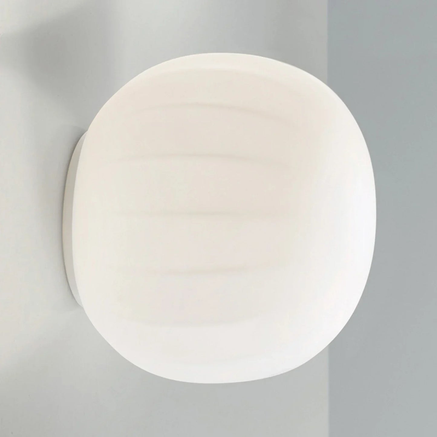 Lita Wall, 30 cm, White Glass with White Base, G9, IP20