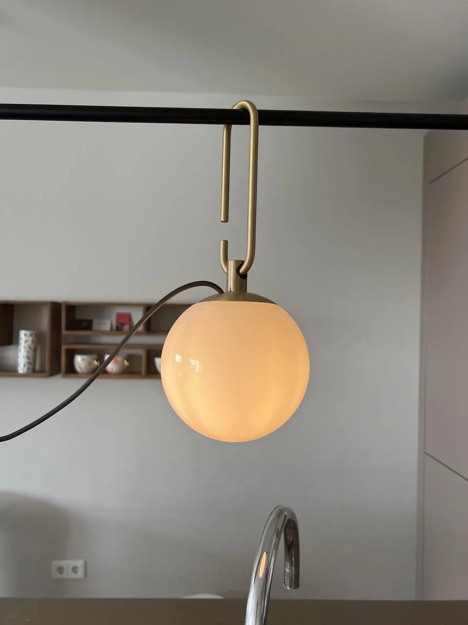 Nihm-Linear-Pendant-14-Lit-In-Situ-Over-Sink