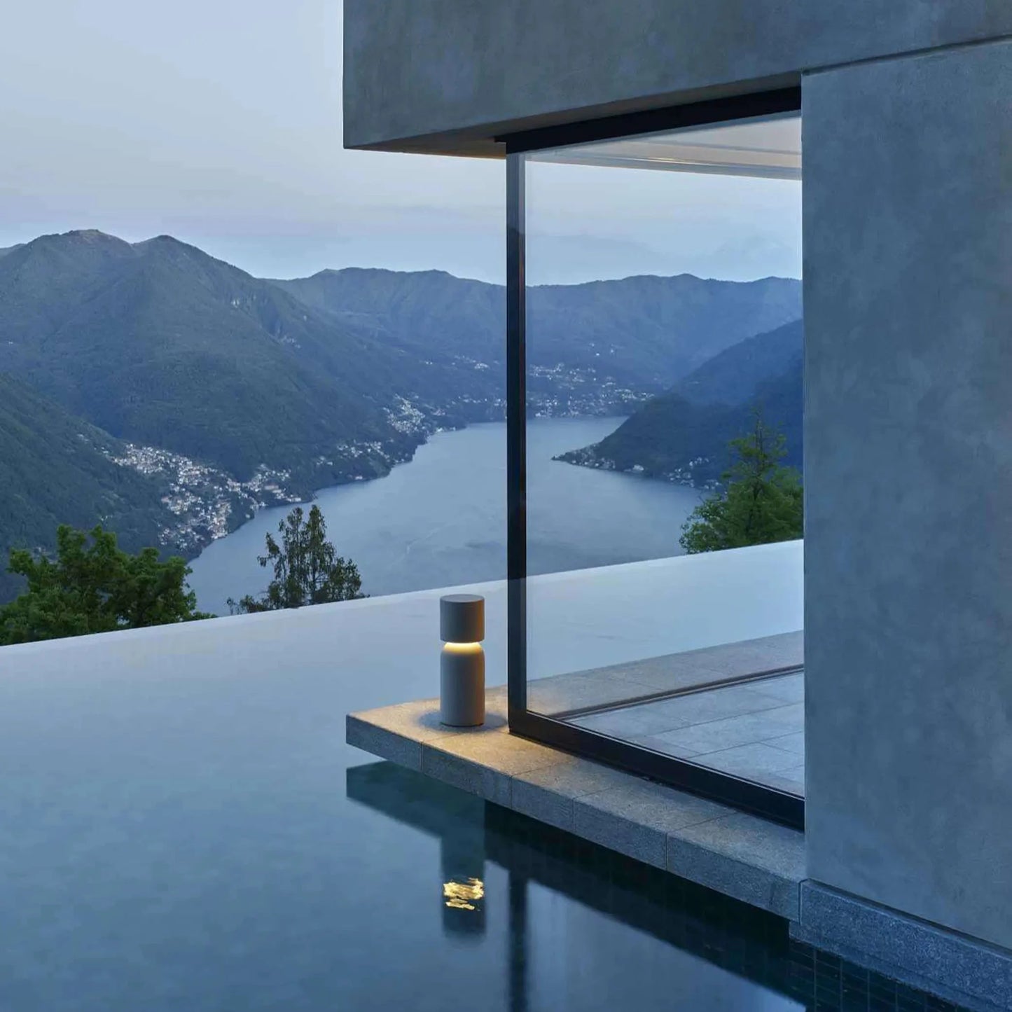 Nui Bollard, B, Concrete, LED, 14W, DALI Dim or On/Off, IP65