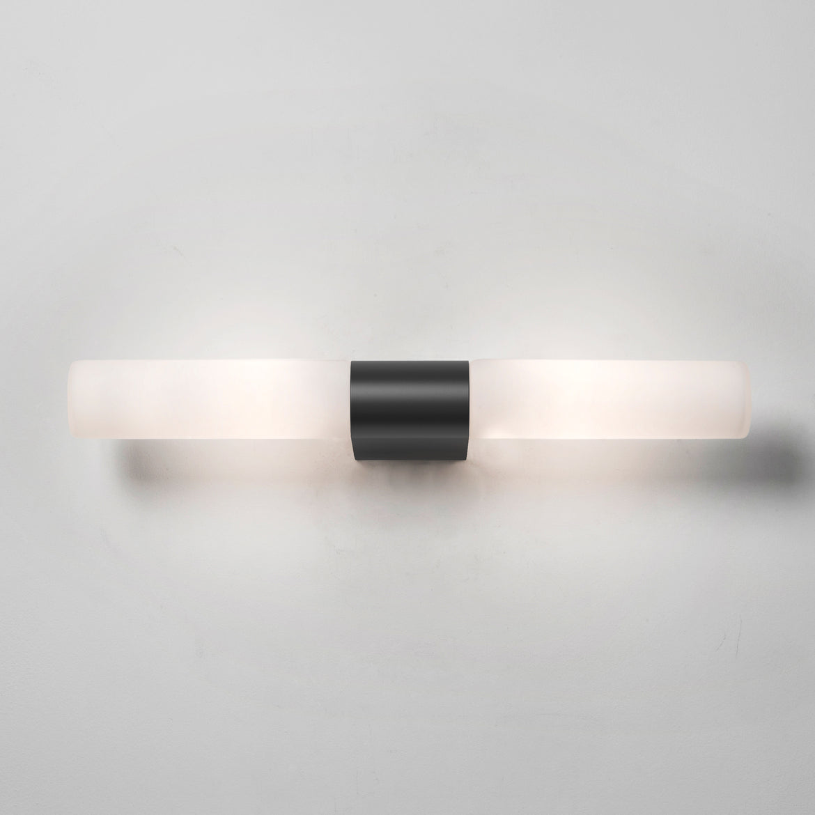 Padova Wall Light, Black, G9, IP44