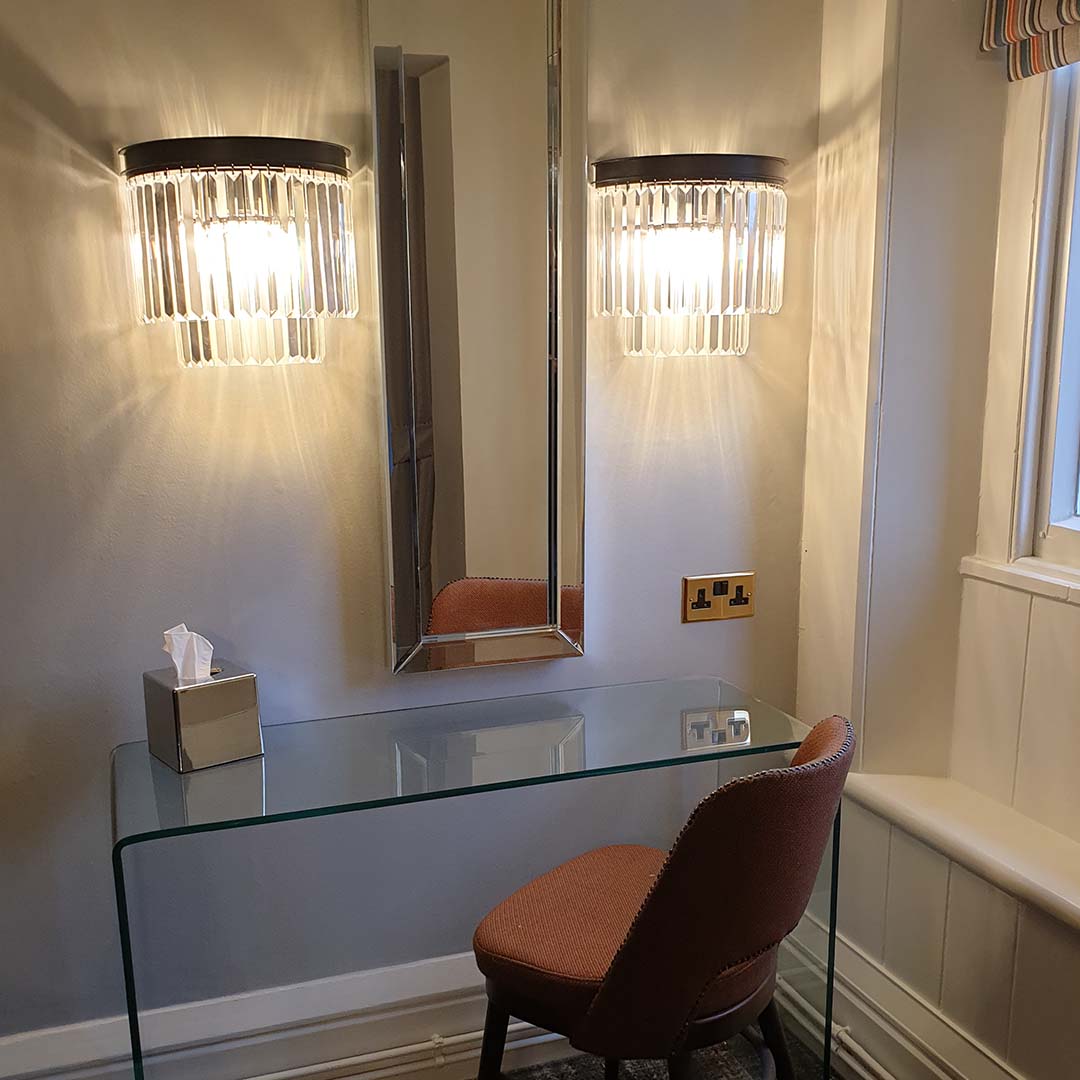 Perdita Wall Light, Crystal with Brushed Brass, E14, IP20