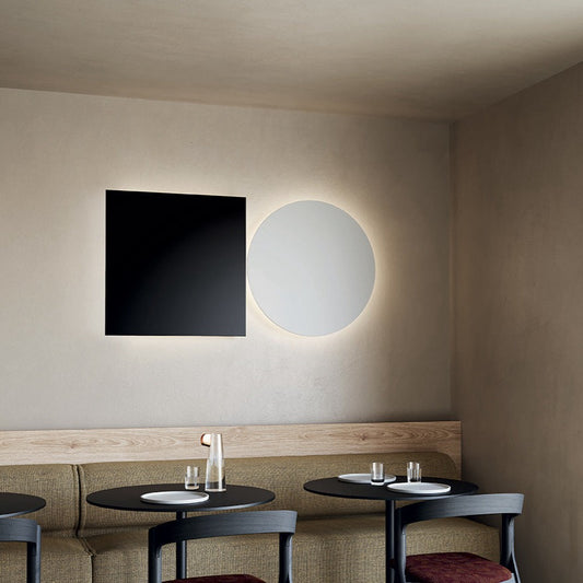 Puzzle-Mega-Black-Square-and-White-Round-In-Situ-Wall