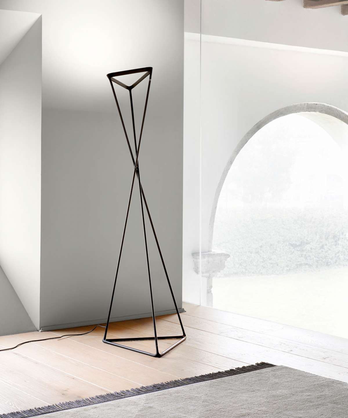 Tango Floor Lamp, Adjustable, Black, LED, 35W, Touch Dim, IP20