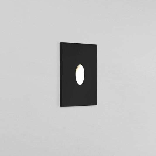 Astro Tango step light in black