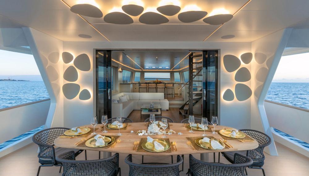 Tria Wall, Triple, Oak, LED, 44W, Triac Dim, IP20