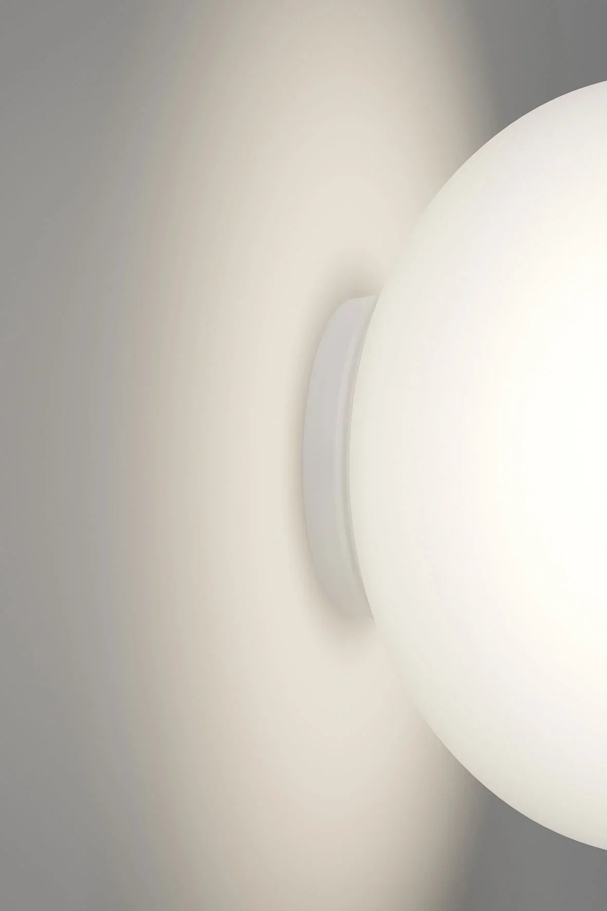 Volum Wall, 42 cm, White Glass, E27, IP54