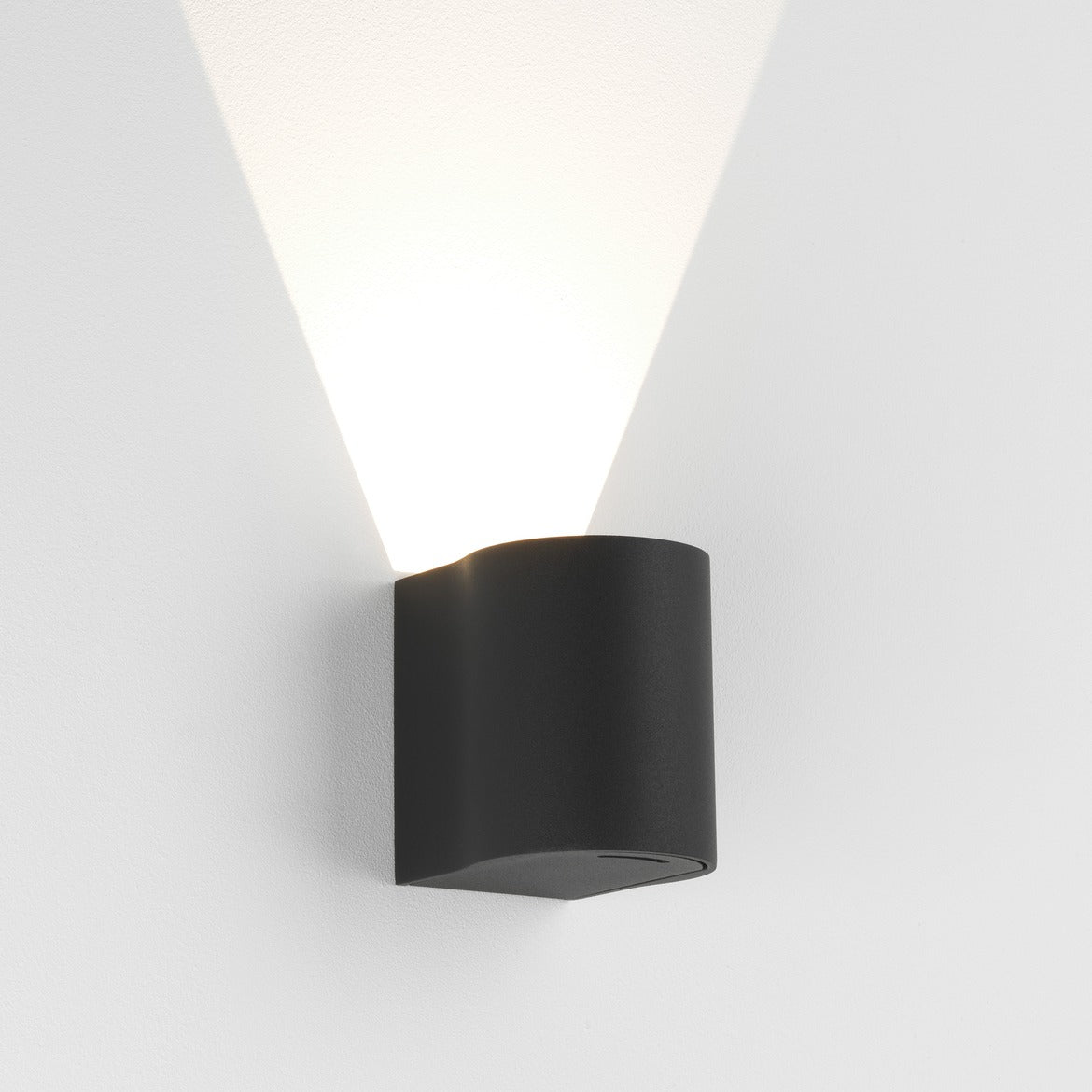 Dunbar 100, Wall Light, 1 Beam, Black, LED, On/Off, IP65