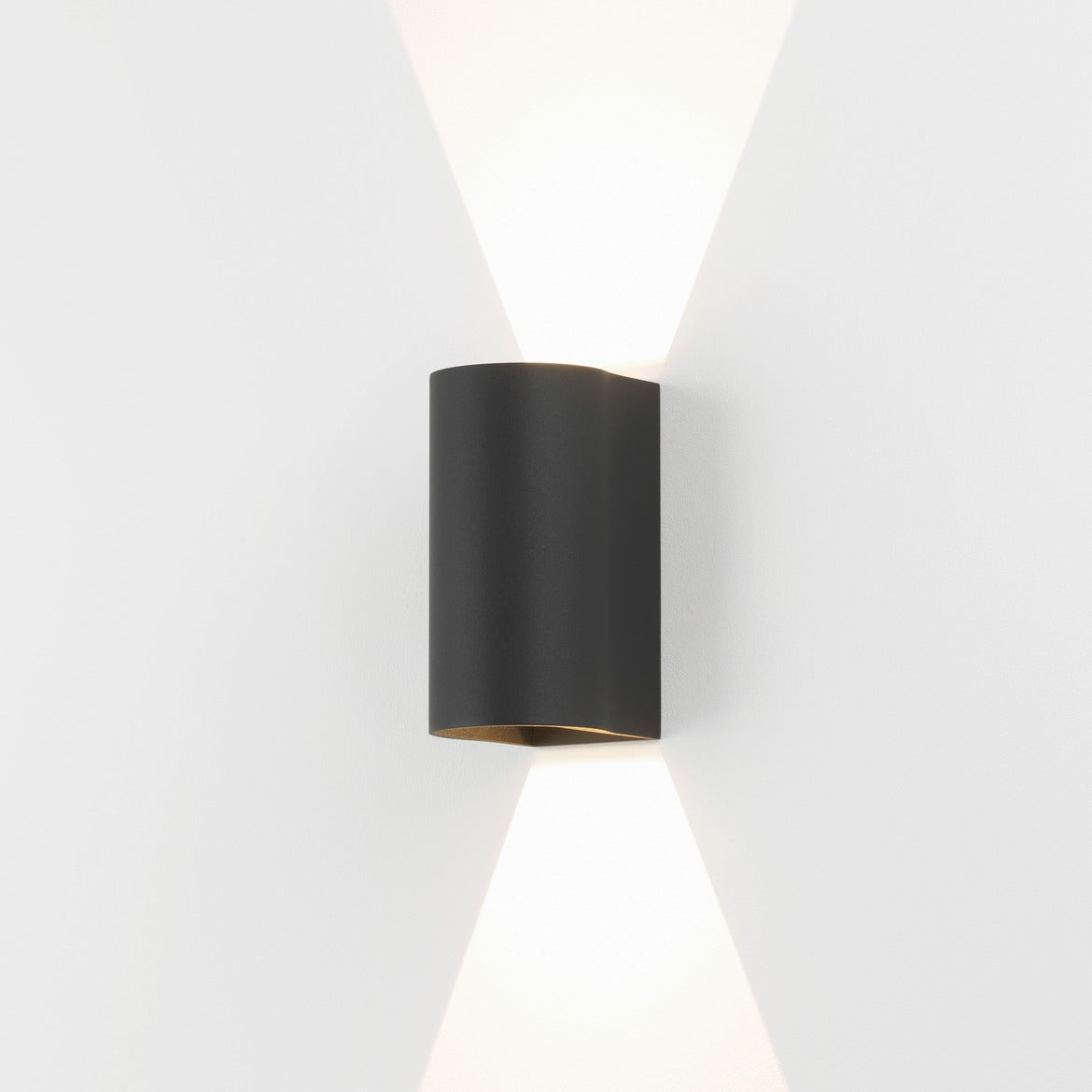 Dunbar Wall Light, Textured Black, LED, On/Off, IP65