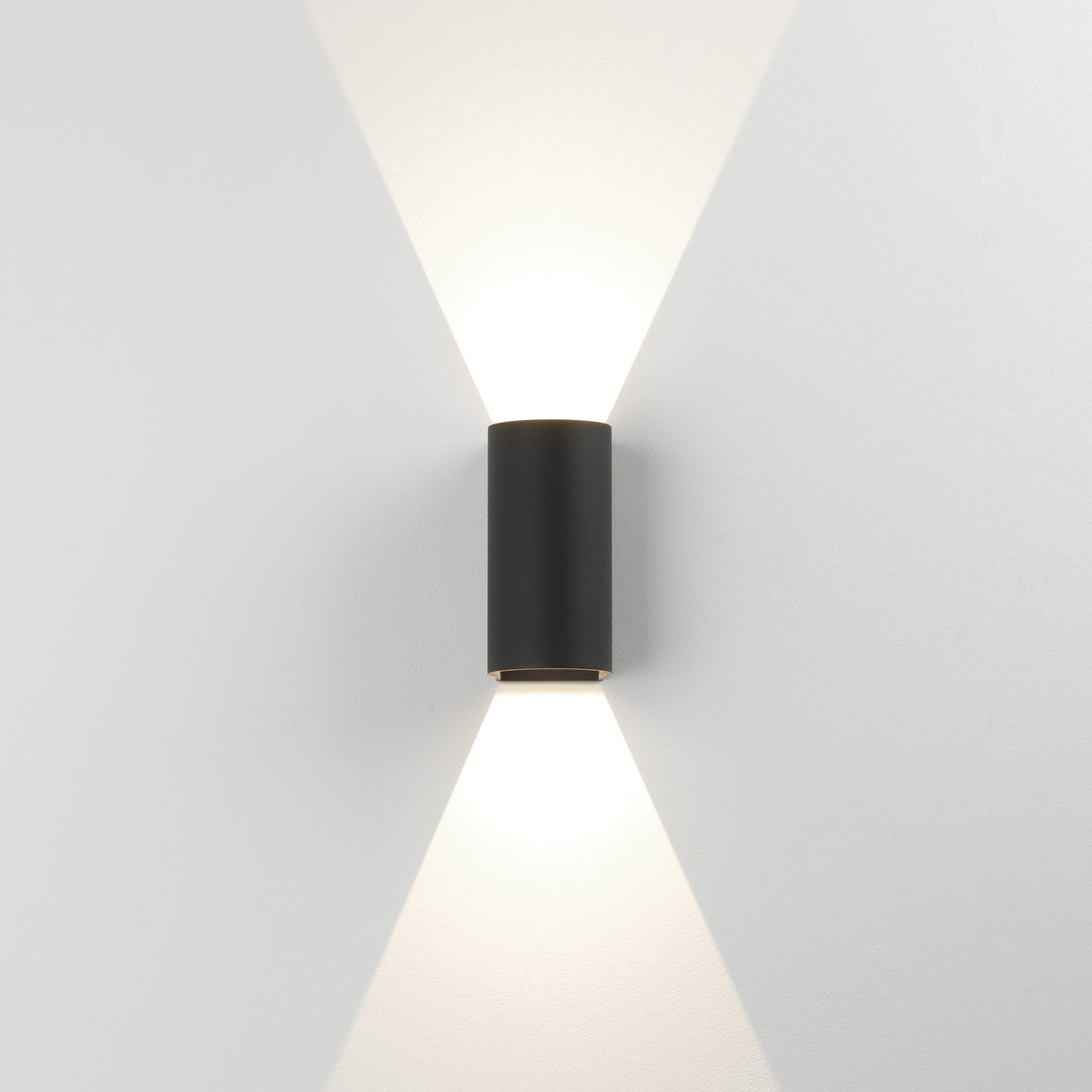 Dunbar Wall Light, Textured Black, LED, On/Off, IP65