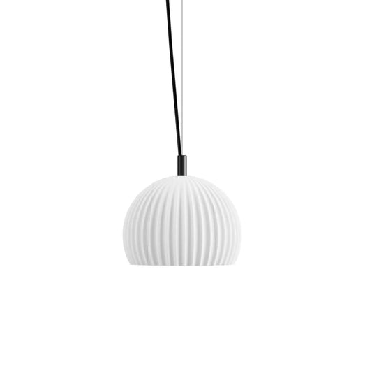 Karman Italia Sahara pendant with round shape in white ribbed ceramic.